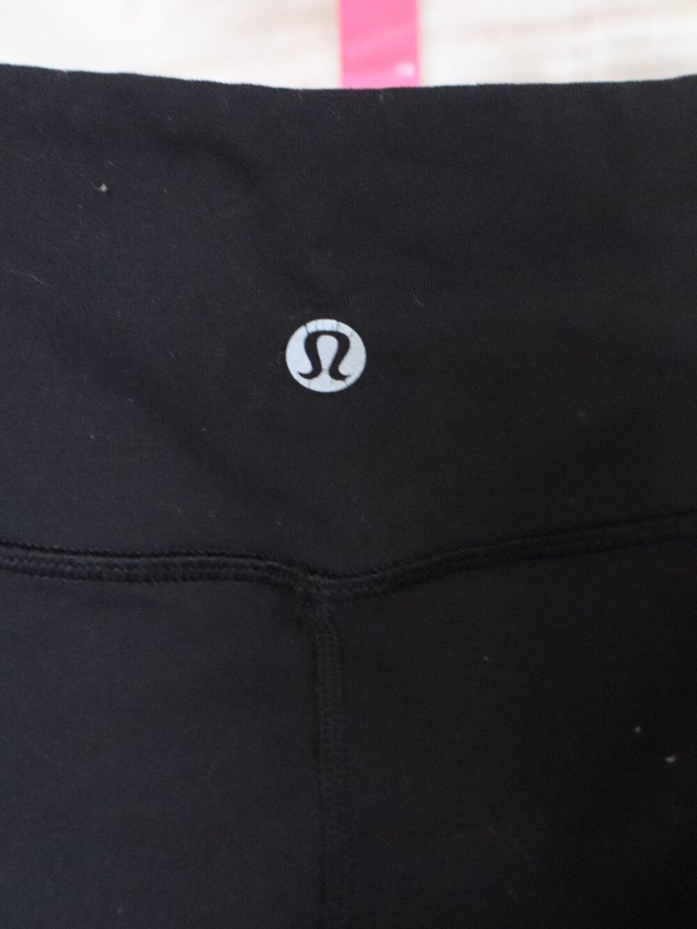 LuLu Lemon Low Rise Yoga Pants - Black Size 6